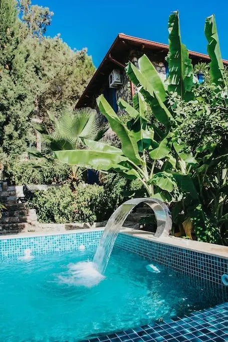 Benzersiz Jakuzili Villa Fethiye